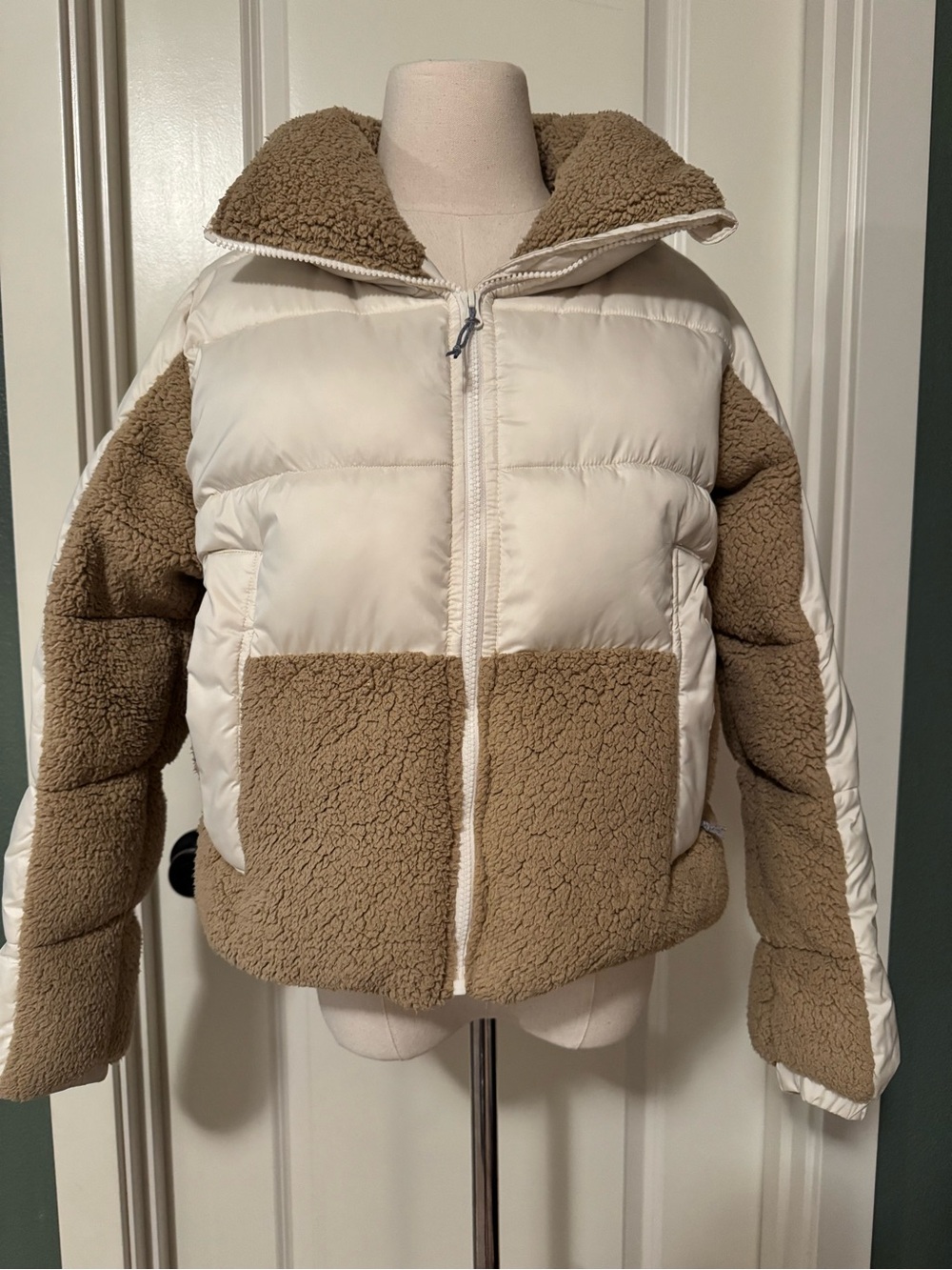 Columbia Two-Tone Sherpa & Puffer Jacket - Cream and Brown